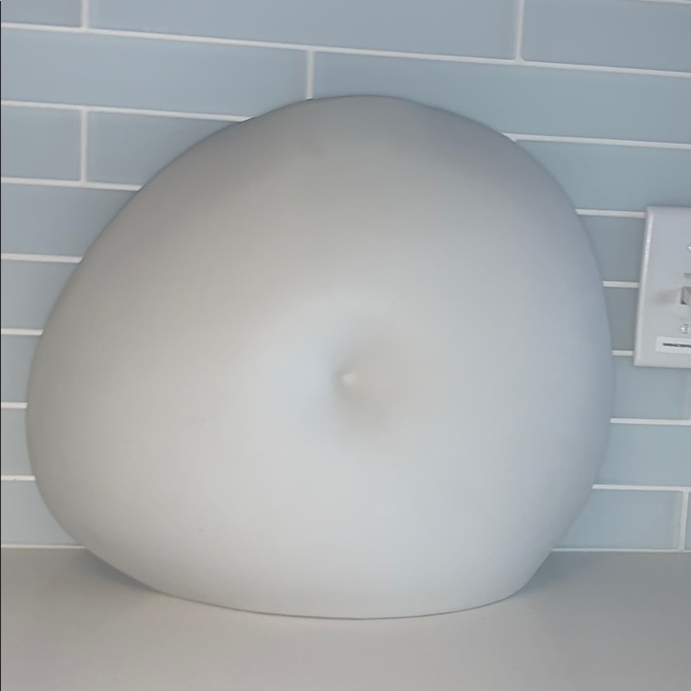 Modern Art/Sculpture/Vase/home accents